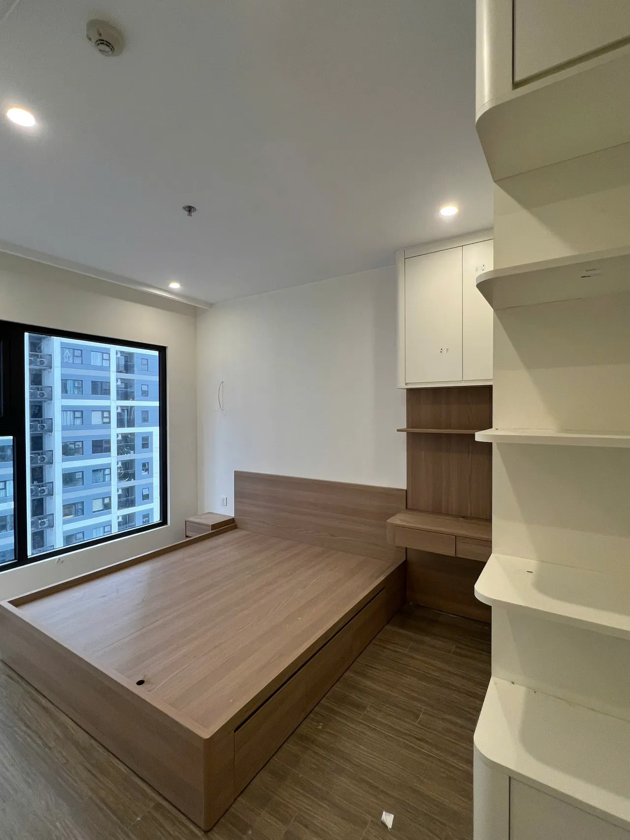 Căn 2PN Hiện đại — GS5 Vinhomes Smart City — phòng ngủ master, hoàn thiện thực tế