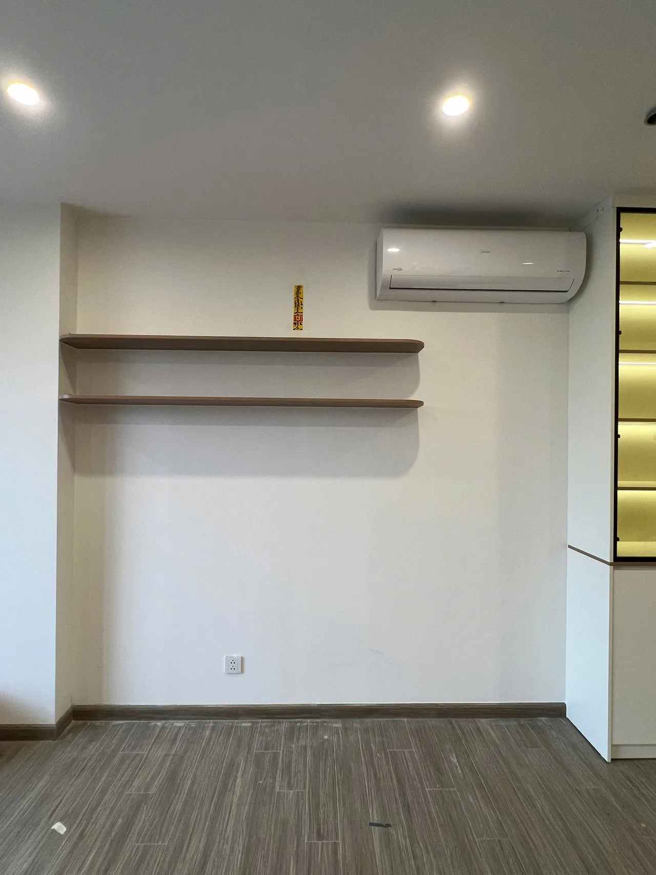Căn 2PN Hiện đại — GS5 Vinhomes Smart City — phòng khách, hoàn thiện thực tế