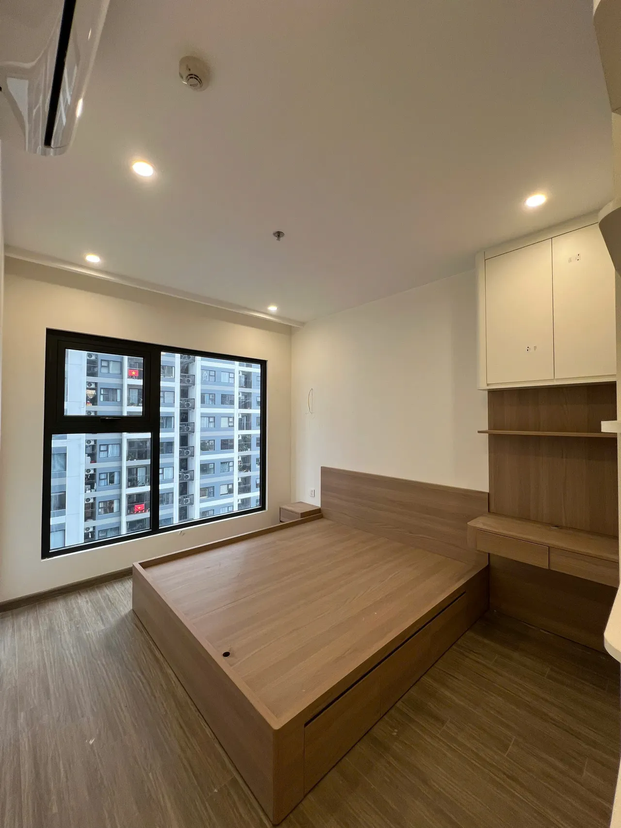 Căn 2PN Hiện đại — GS5 Vinhomes Smart City — phòng ngủ master, hoàn thiện thực tế