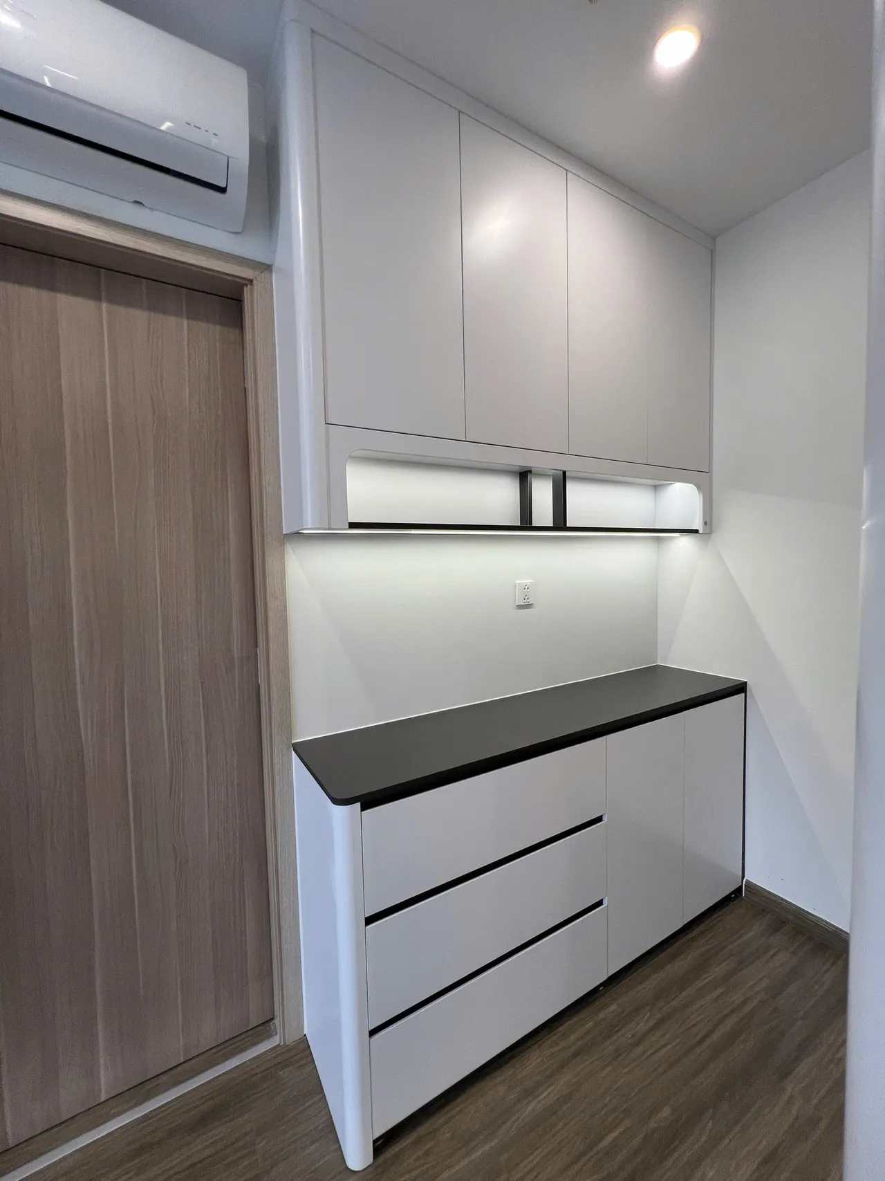 Căn 2PN Hiện đại — GS5 Vinhomes Smart City — phòng ngủ master, hoàn thiện thực tế
