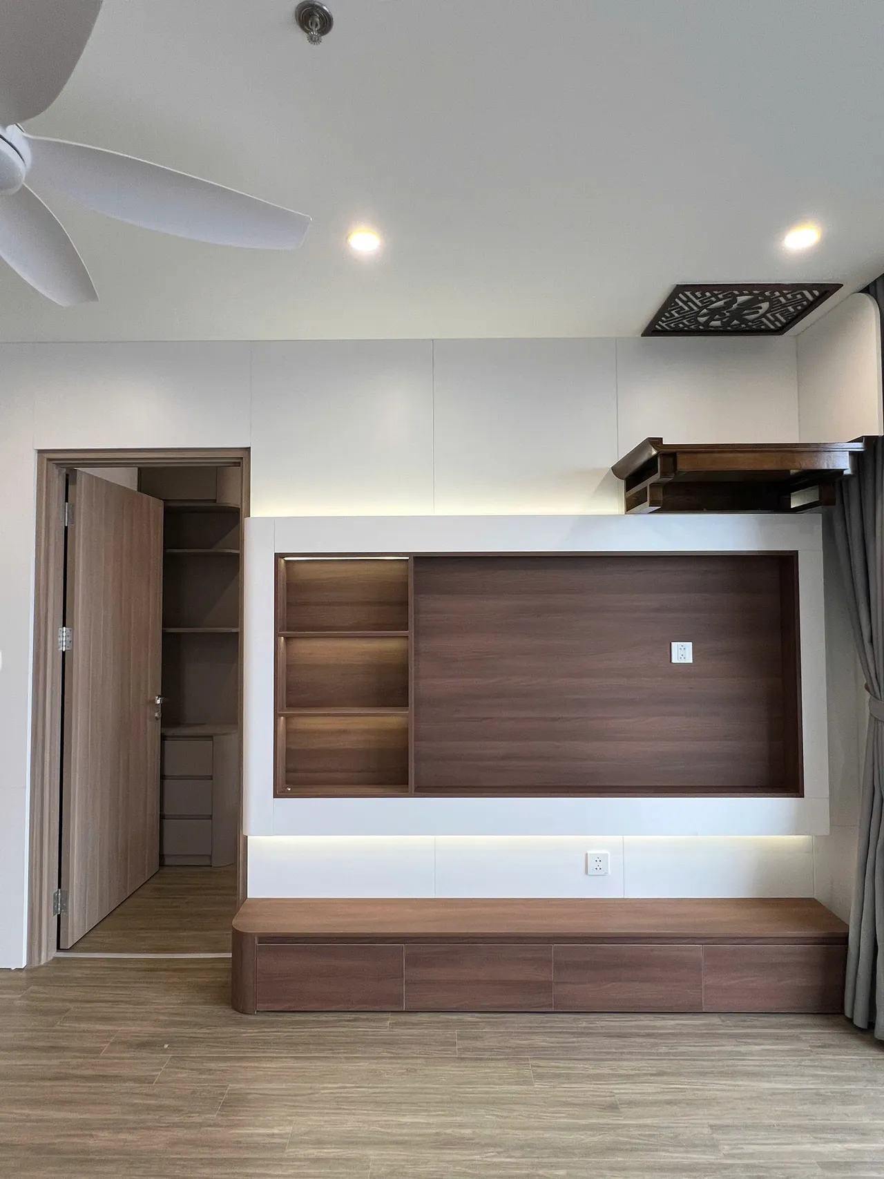 Căn 3PN Hiện đại — GS6 Vinhomes Smart City — phòng khách, hoàn thiện thực tế