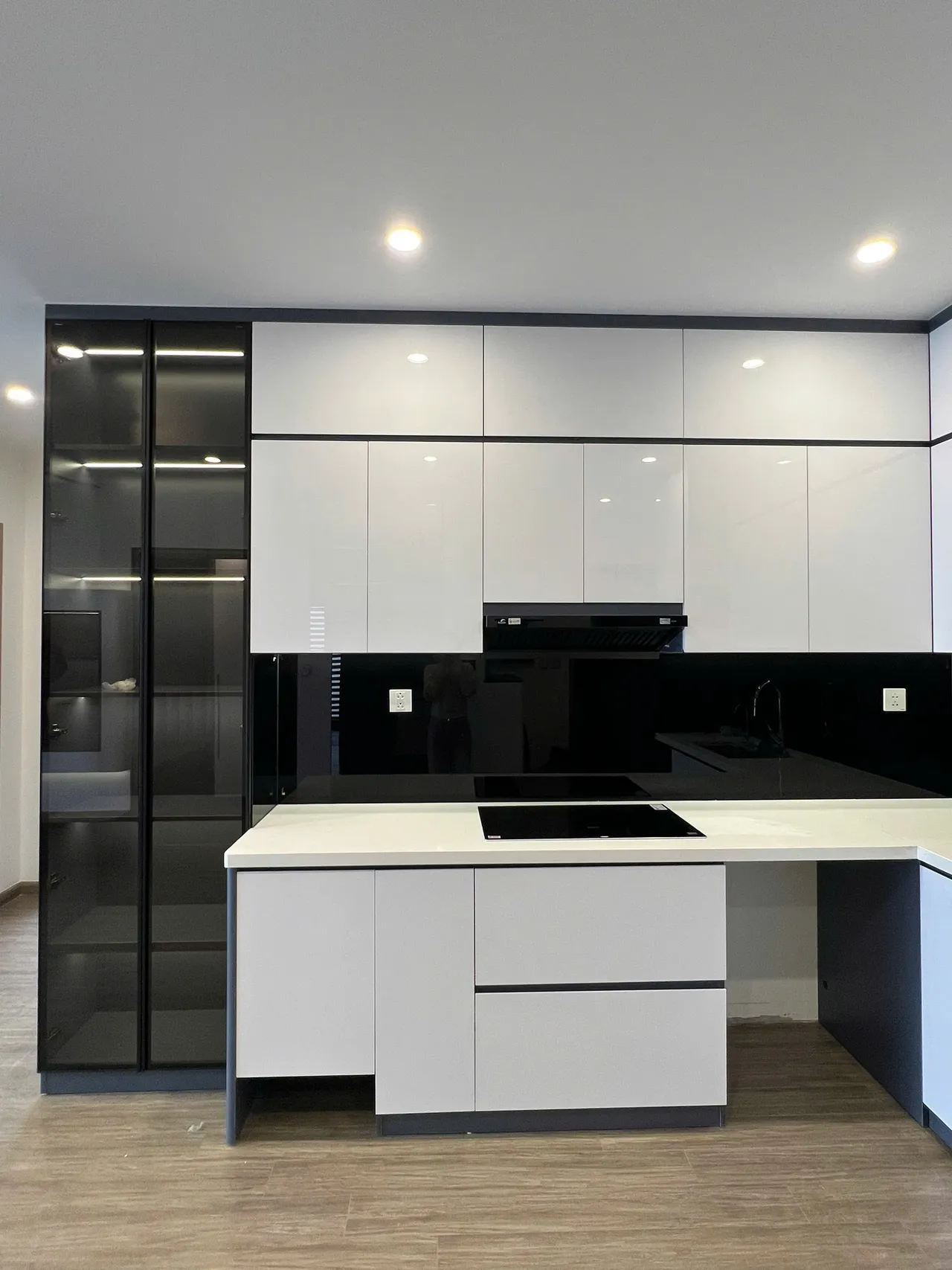 Căn 3PN Hiện đại — GS6 Vinhomes Smart City — bếp – phòng ăn, hoàn thiện thực tế