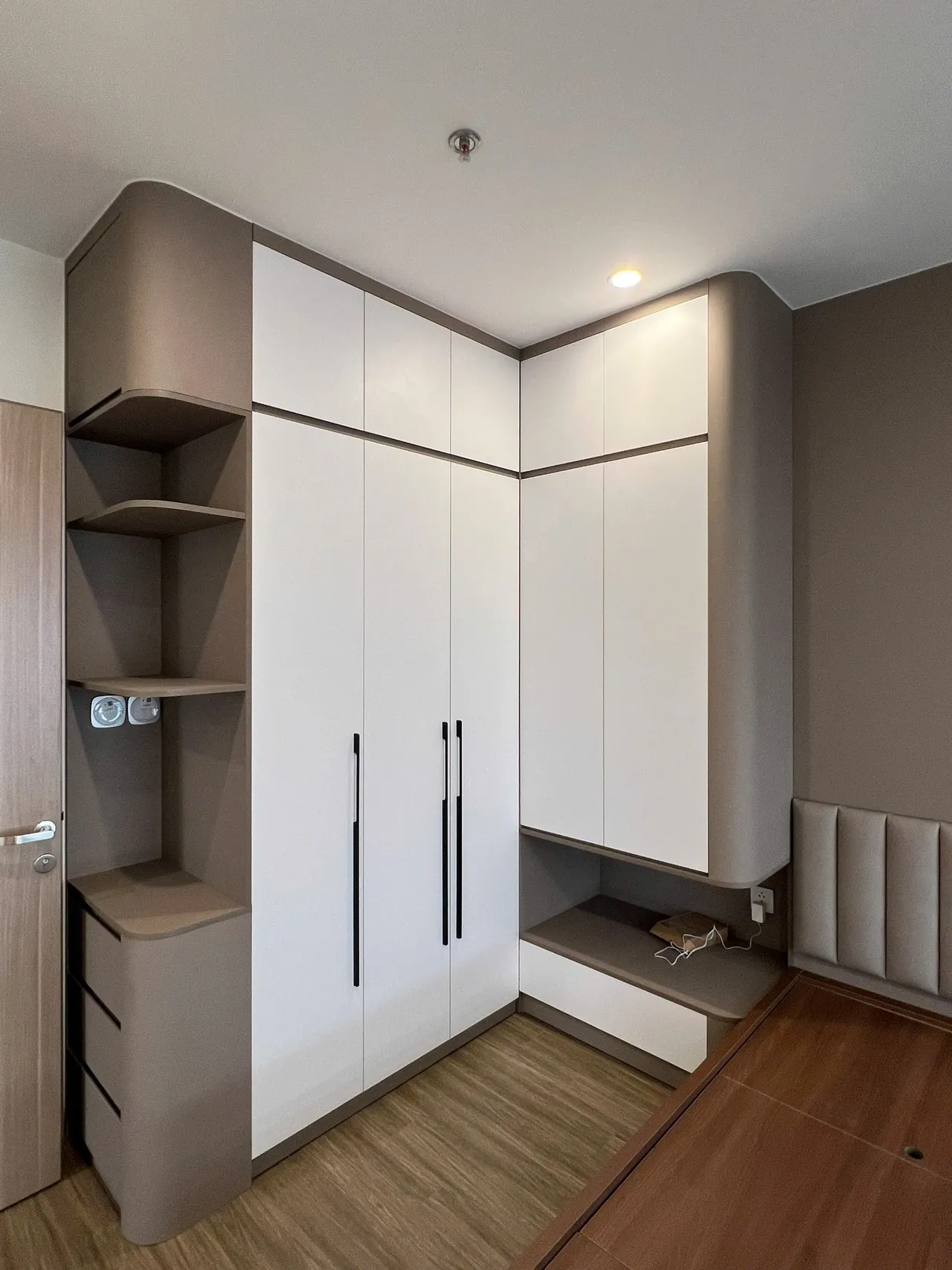 Căn 3PN Hiện đại — GS6 Vinhomes Smart City — phòng ngủ master, hoàn thiện thực tế