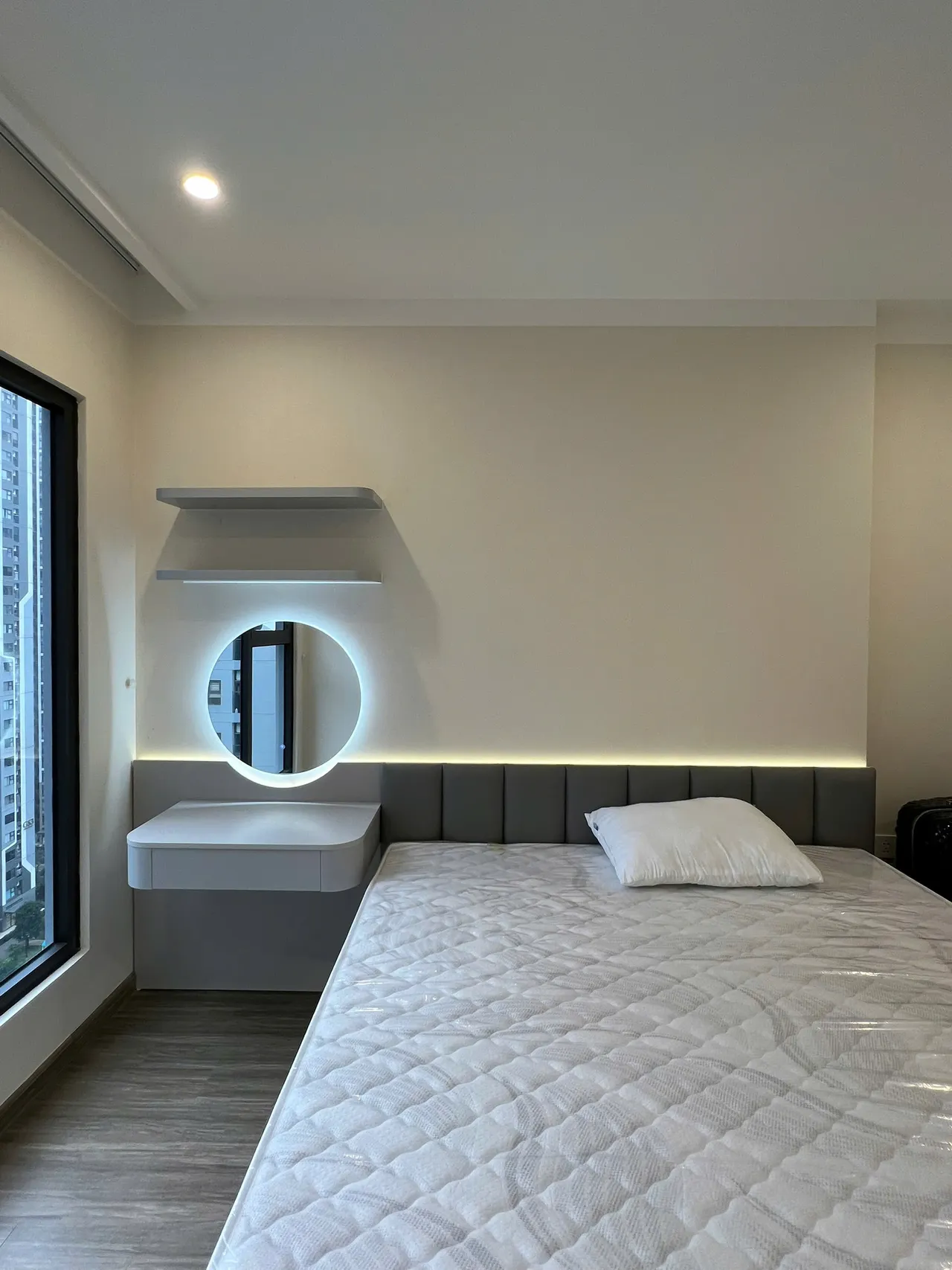 Căn 2PN Hiện đại — GS6 Vinhomes Smart City — phòng ngủ master, hoàn thiện thực tế