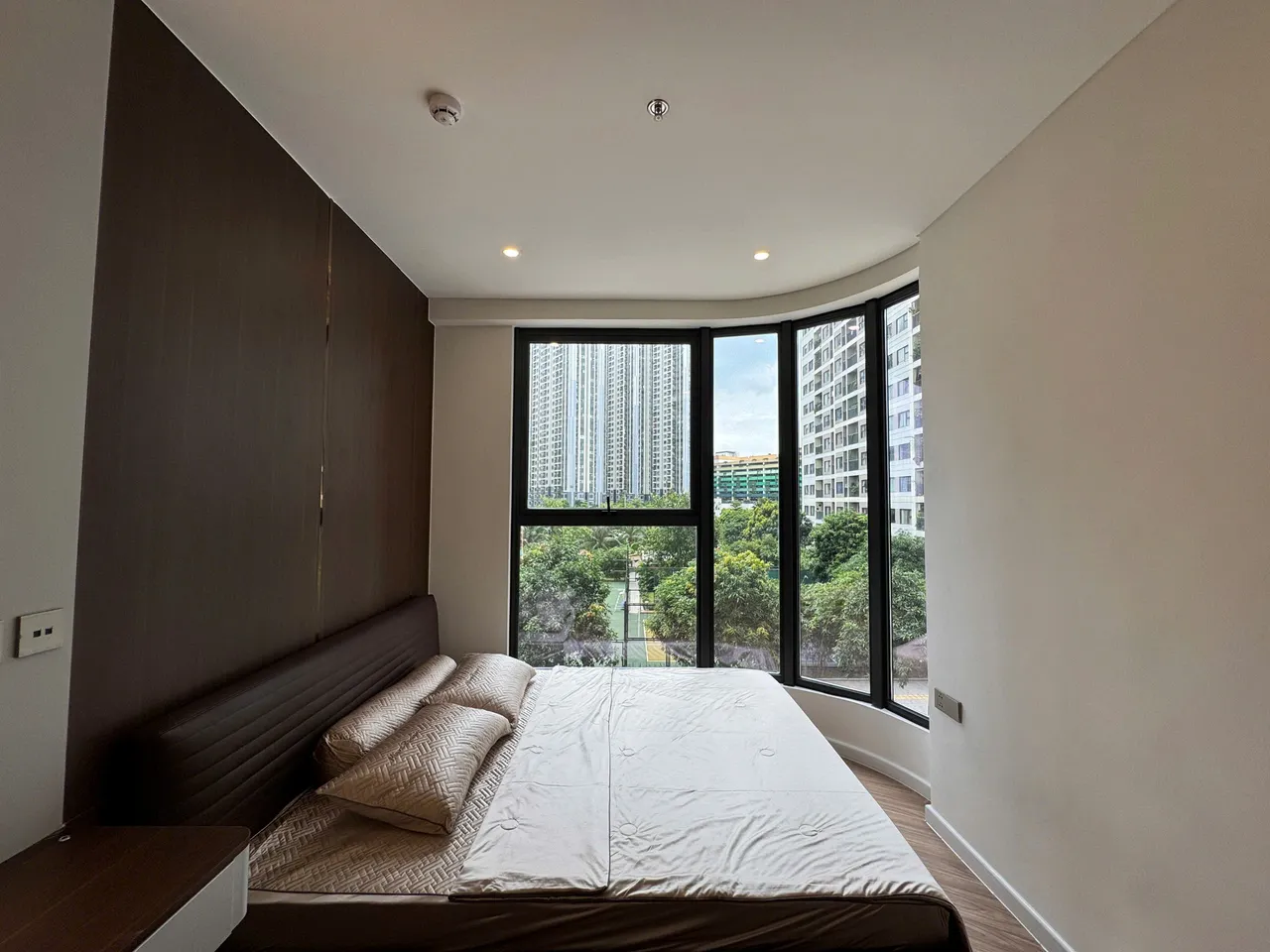 Mẫu nội thất Hiện đại — Lumière Evergreen toà A2 — phòng ngủ master, hoàn thiện thực tế