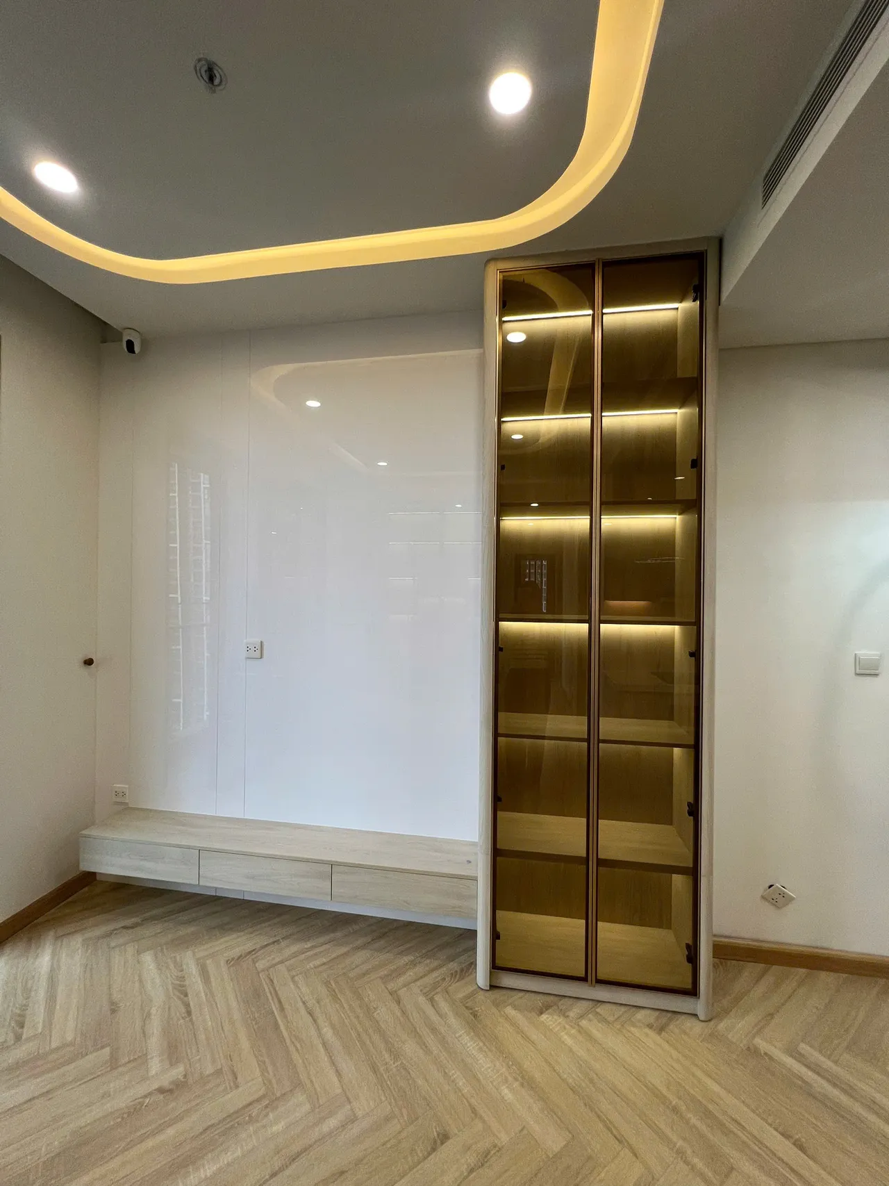 Mẫu nội thất Hiện đại — Masterise — phòng khách, hoàn thiện thực tế