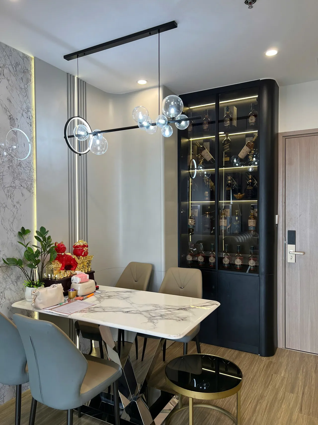 Căn 1PN Hiện đại — SA1 Vinhomes Smart City — bếp – phòng ăn, hoàn thiện thực tế