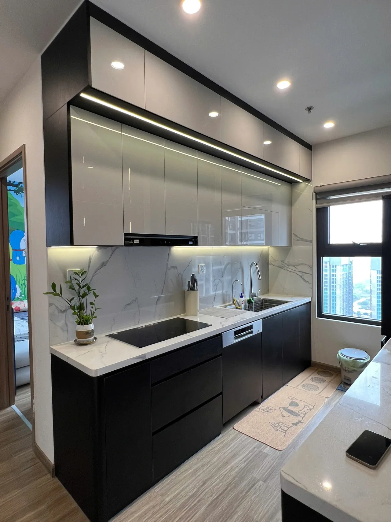 Căn 1PN Hiện đại — SA1 Vinhomes Smart City — bếp – phòng ăn, hoàn thiện thực tế