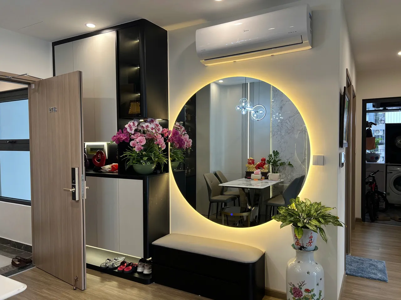 Căn 2PN Hiện đại — SA1 Vinhomes Smart City — sảnh – lối vào, hoàn thiện thực tế