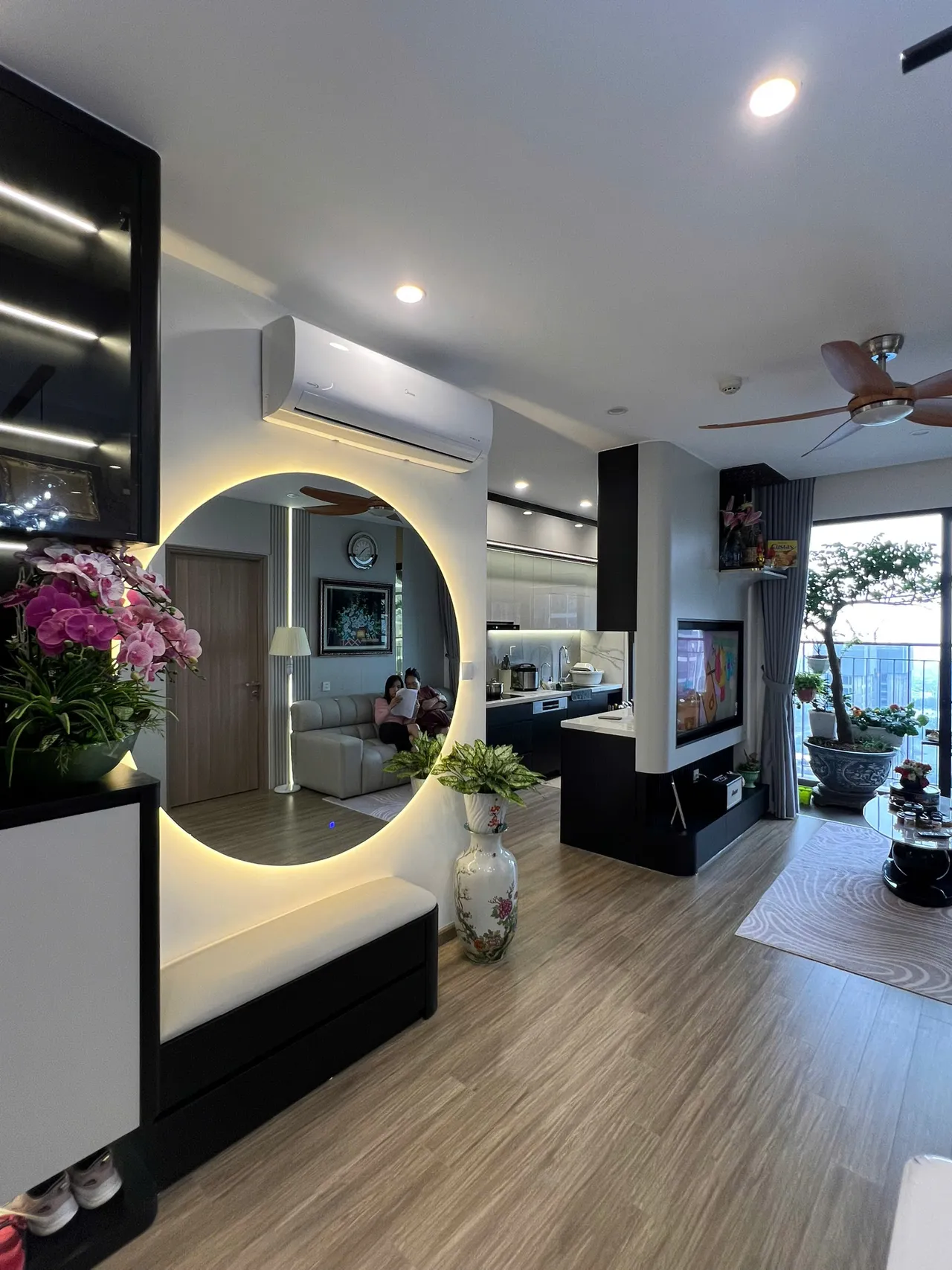 Căn 2PN Hiện đại — SA1 Vinhomes Smart City — sảnh – lối vào, hoàn thiện thực tế