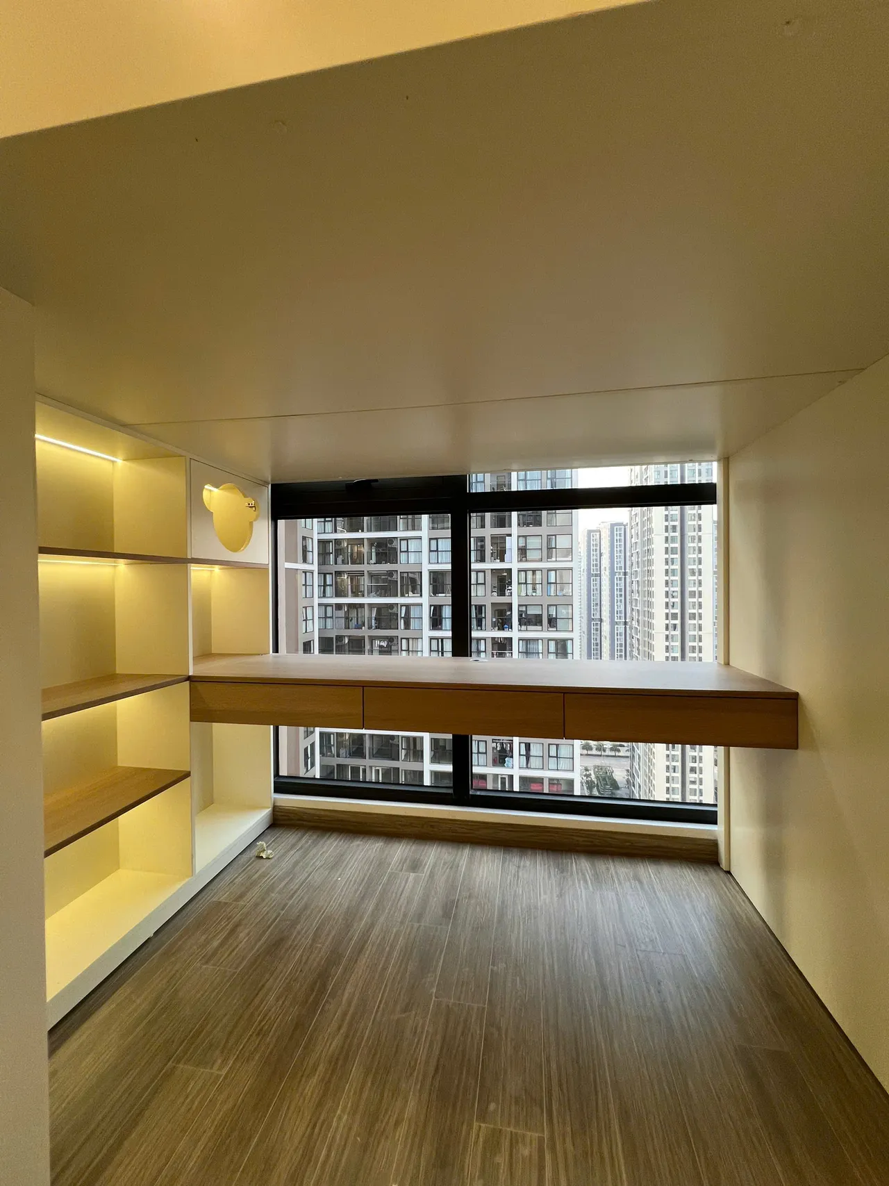 Căn 2PN Hiện đại — TC Vinhomes Smart City — phòng ngủ 2, hoàn thiện thực tế