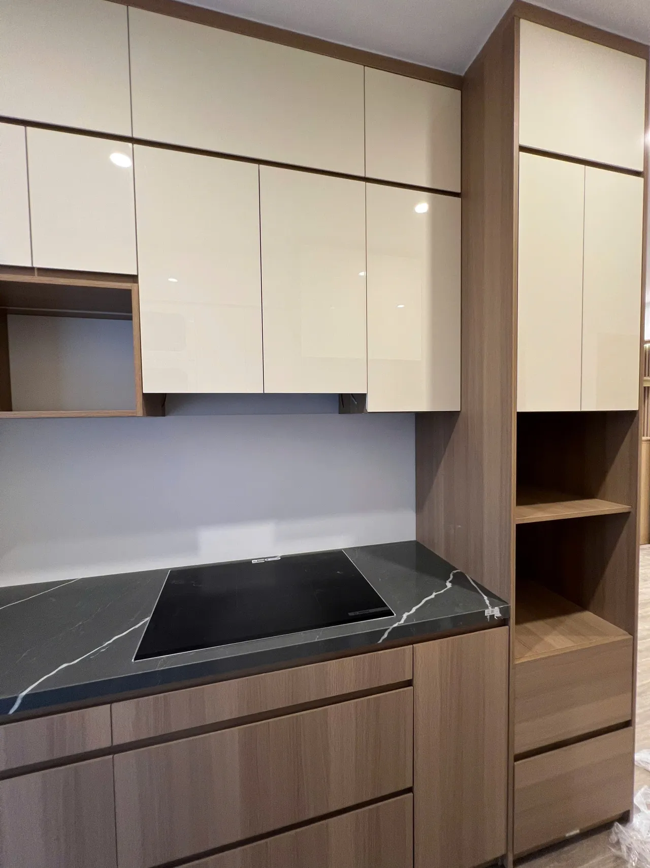 Căn 2PN Hiện đại — TC Vinhomes Smart City — bếp – phòng ăn, hoàn thiện thực tế