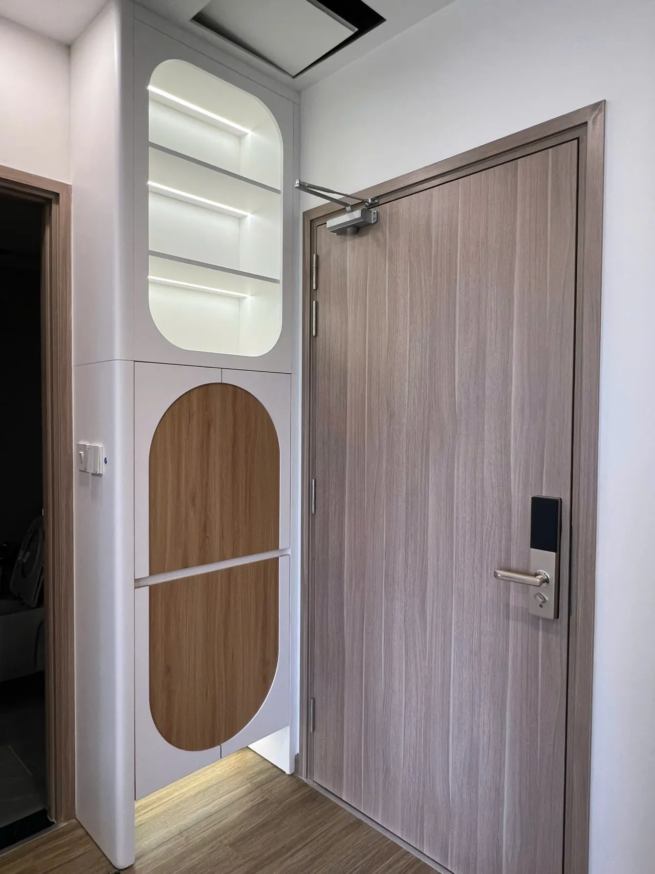 Căn 2PN Hiện đại — TC3 Vinhomes Smart City — sảnh – lối vào, hoàn thiện thực tế