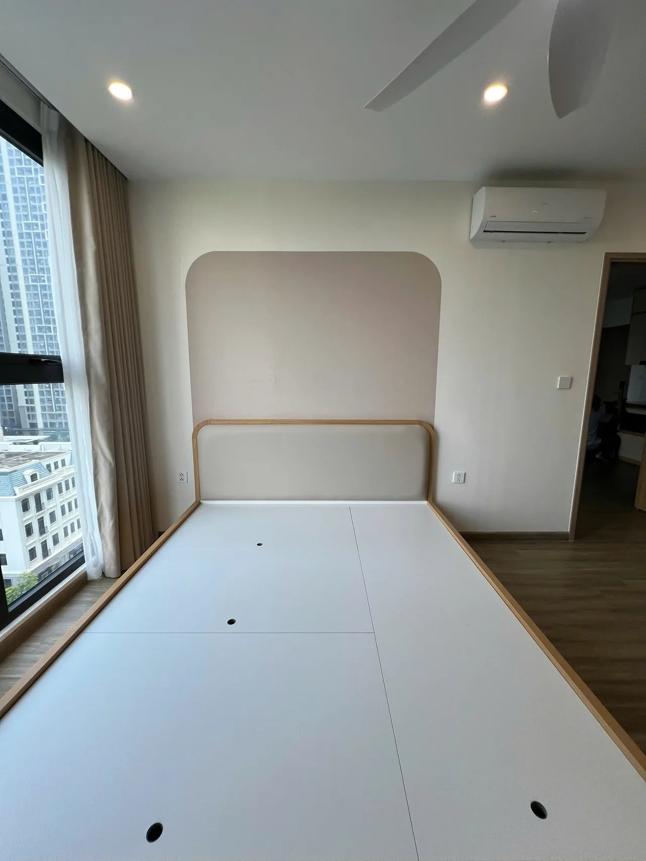 Căn 2PN Hiện đại — TC3 Vinhomes Smart City — phòng ngủ master, hoàn thiện thực tế