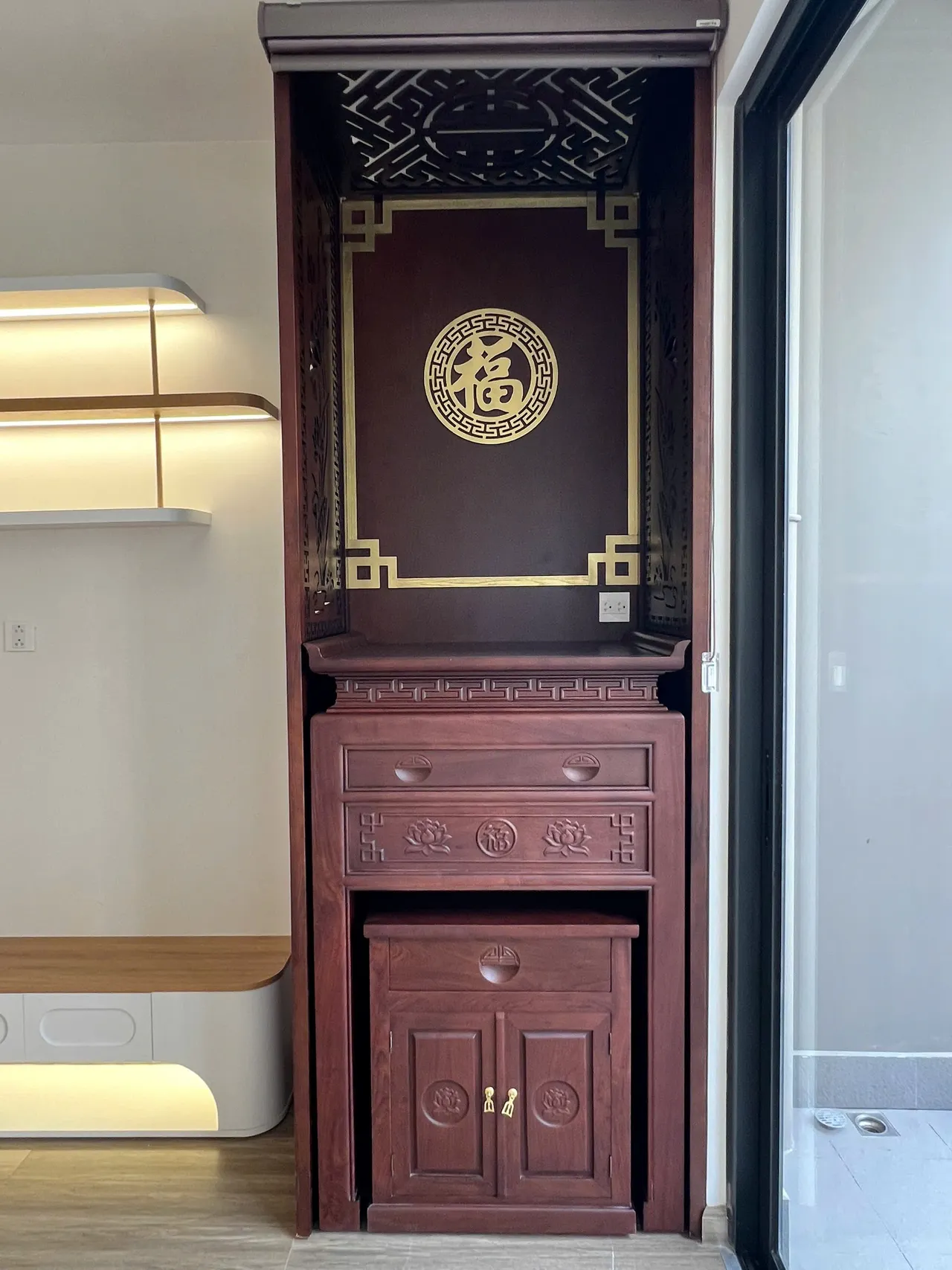 Căn 2PN Hiện đại — TC3 Vinhomes Smart City — phòng thờ, hoàn thiện thực tế