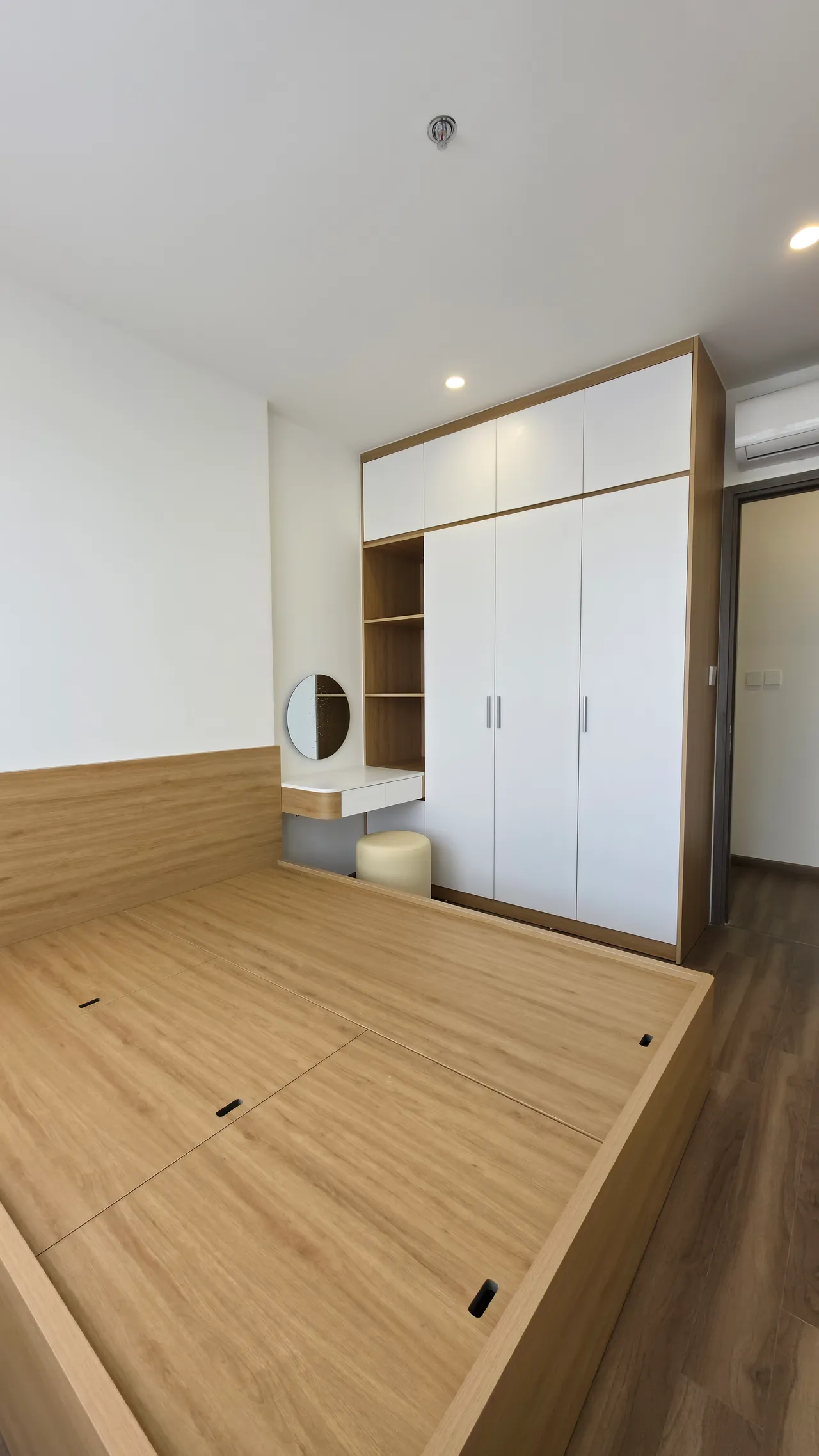 Căn 2PN Hiện đại — The Beverly BE1 Vinhomes Ocean Park — phòng ngủ 2, hoàn thiện thực tế