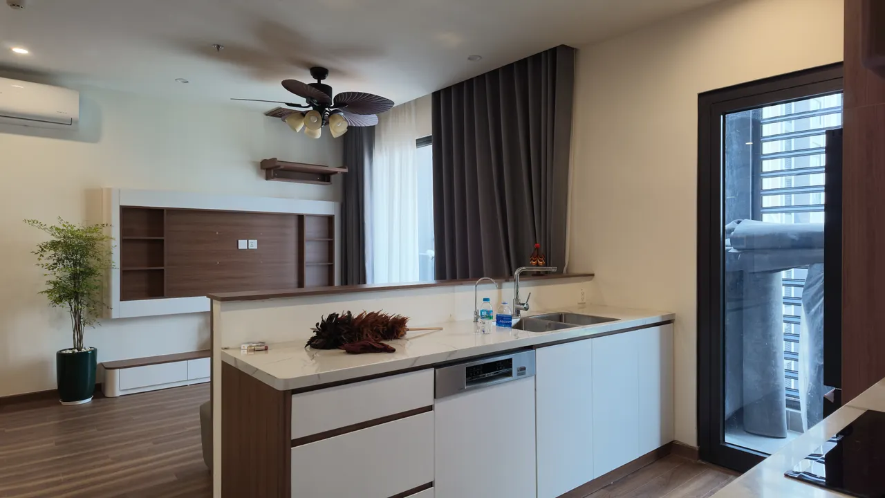 Căn 2PN Hiện đại — The Beverly BE2 Vinhomes Ocean Park — bếp – phòng ăn, hoàn thiện thực tế