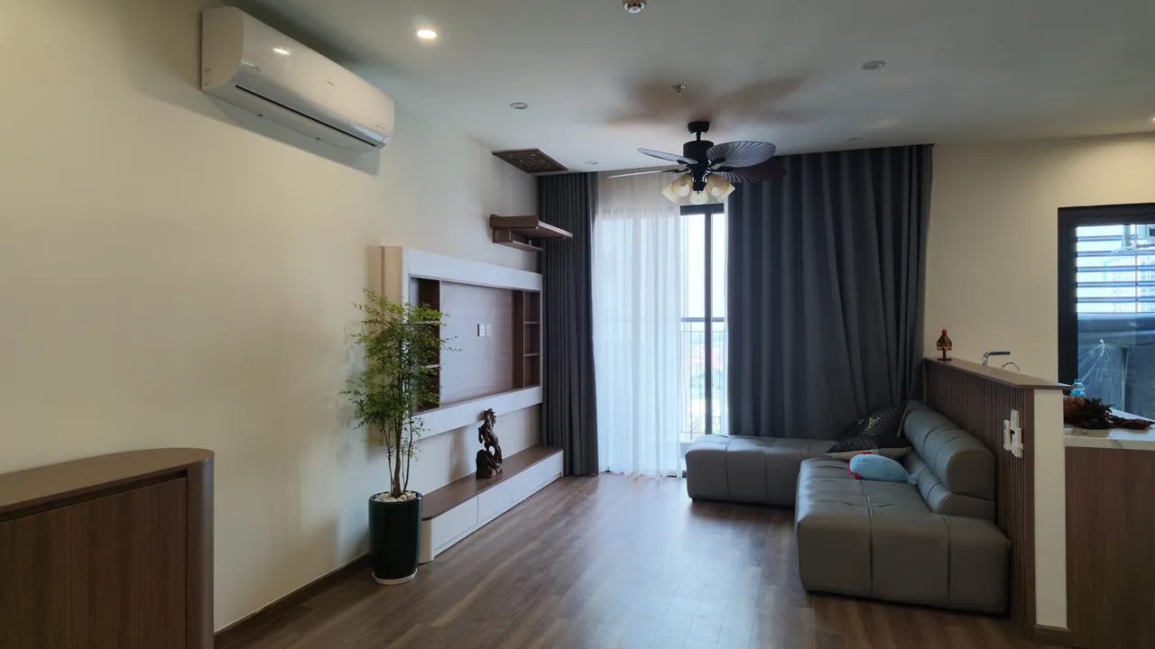 Căn 2PN Hiện đại — The Beverly BE2 Vinhomes Ocean Park — phòng khách, hoàn thiện thực tế